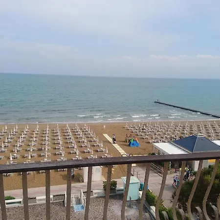 Condominio Faro *