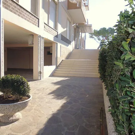 Condominio Faro *